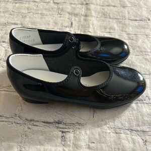 SPOTLIGHTS BY HIGHLIGHTS GIRLS SIZE 11 BLACK SHINY TAP SHOES NO LACE STRING